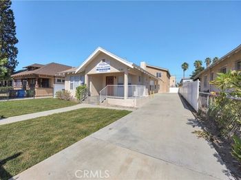 1241 W 37th Drive