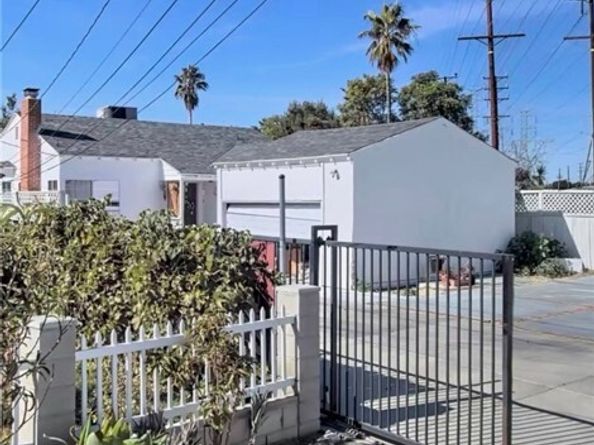 6427 Klump, North Hollywood (los Angeles) CA 91606