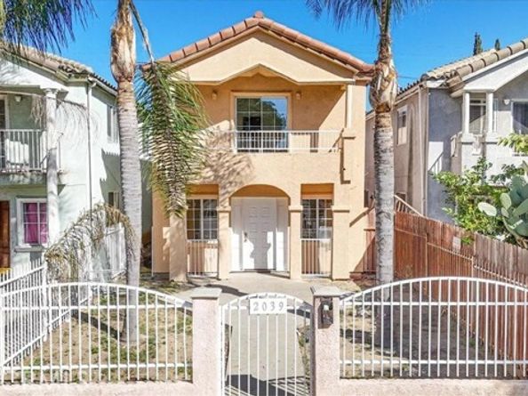 2039 W Florence, Los Angeles CA 90047