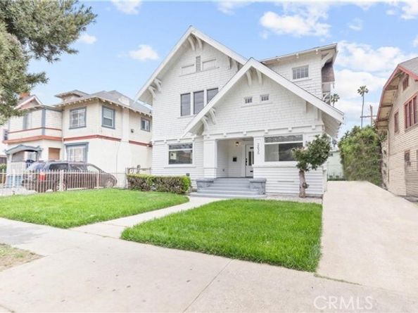 2636 S Normandie, Los Angeles CA 90007