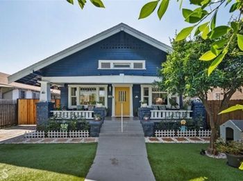 1542 W 52nd