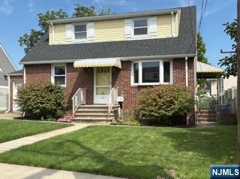 218 Pandolfi Avenue, Secaucus NJ 07094