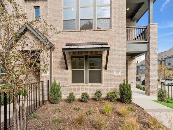 4839  Fuller Court  701, Irving Texas 75038