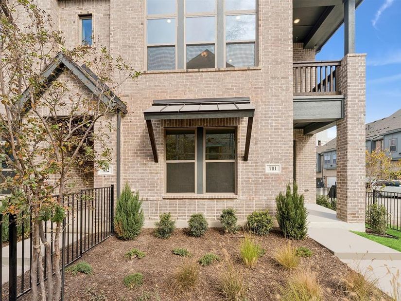 4839  Fuller Court  701, Irving Texas 75038