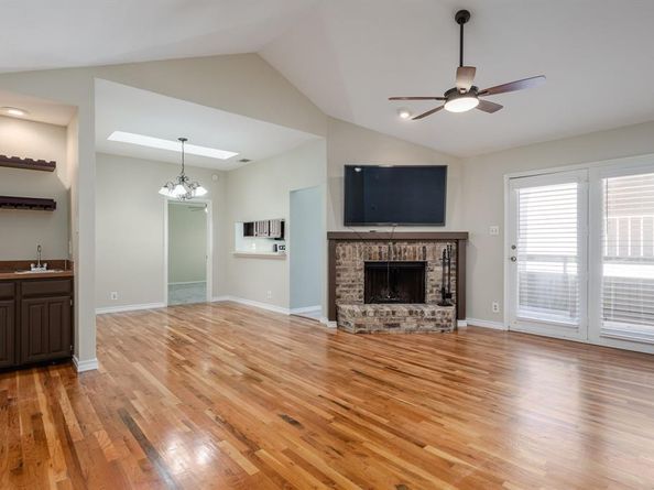 5200  Martel Avenue  37C, Dallas Texas 75206