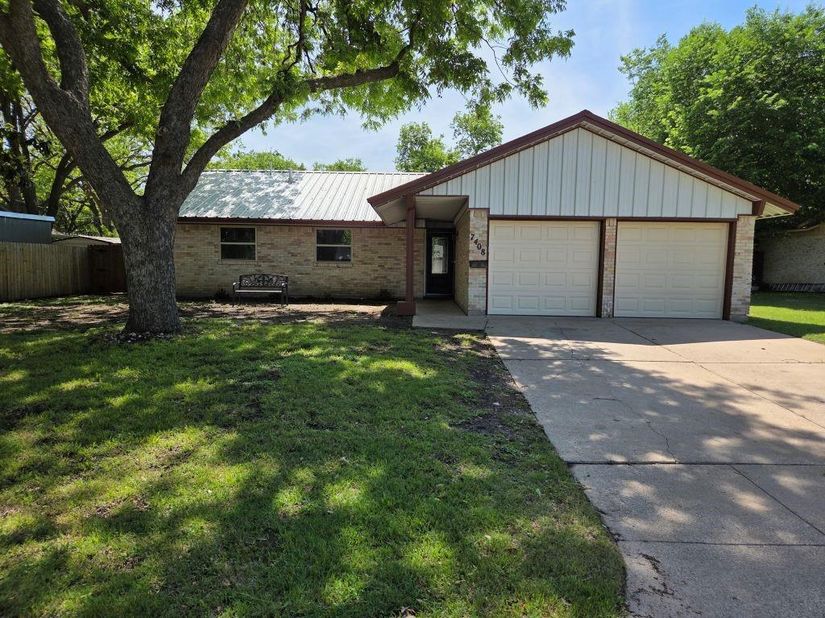 7408  Overhill Road , Fort Worth Texas 76116