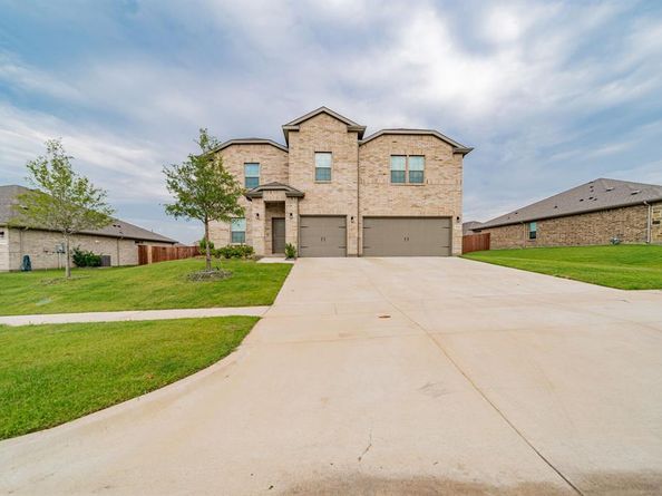 1229  Windsong Drive , Cedar Hill Texas 75104