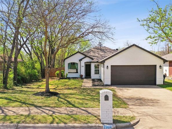 2304  Leslie Street , Denton Texas 76205