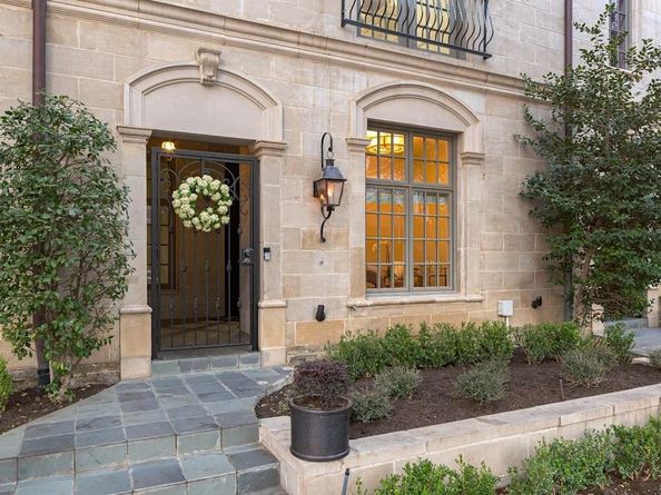 2224  Worthington Street , Dallas Texas 75204