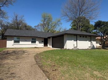 1109  Sleepy Hollow Drive 