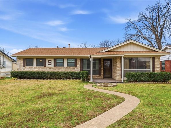 2341  Lagoon Drive , Mesquite Texas 75150