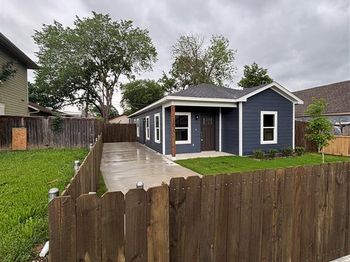 1005 E Tucker Street 