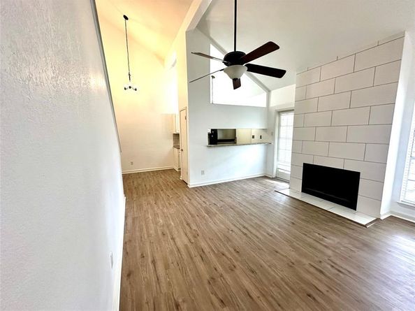 5981  Arapaho Road  1002, Dallas Texas 75248