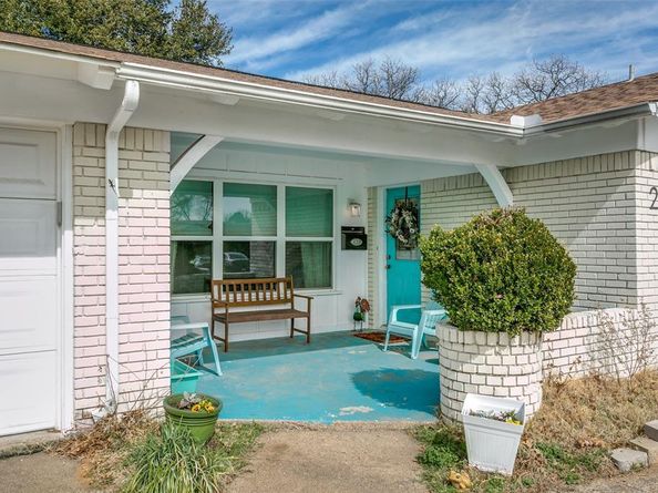 209  Linda Lane , Irving Texas 75062