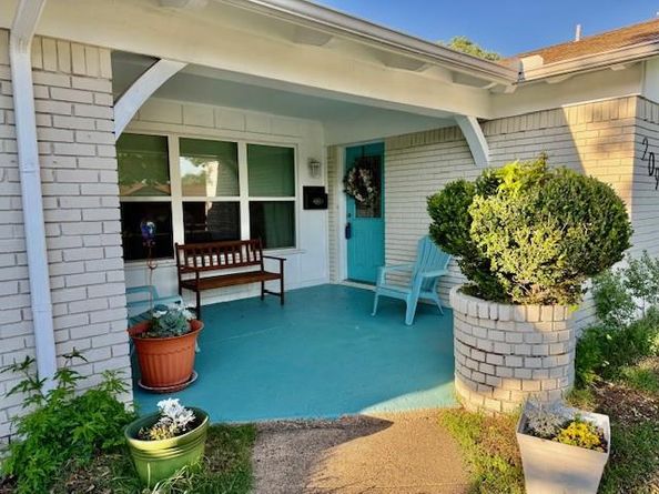 209  Linda Lane , Irving Texas 75062
