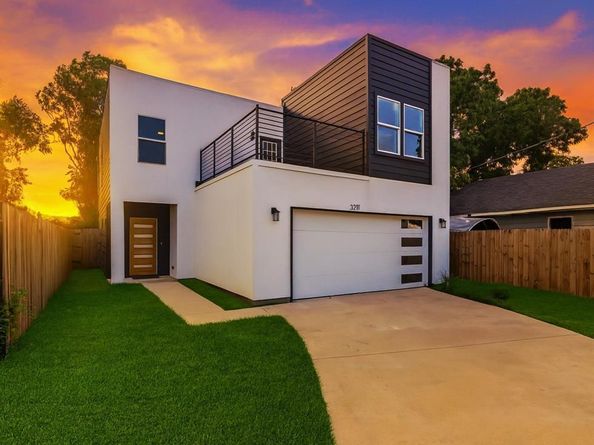 3211  Chihuahua Avenue , Dallas Texas 75212