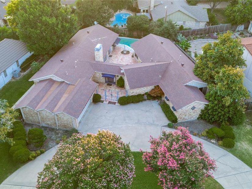 6101  Circleview Drive , Haltom City Texas 76180