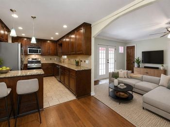 10248  San Lorenzo Drive 