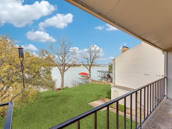 390  Driftwood Court  3B, Azle Texas 76020