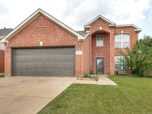 817  Pryor Drive , Arlington Texas 76001