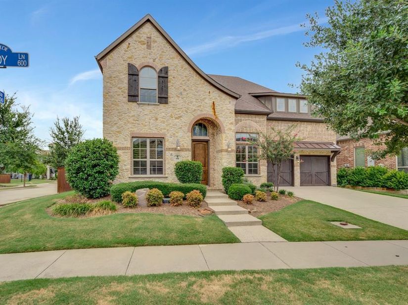 601  Sandy Lane , Flower Mound Texas 75022