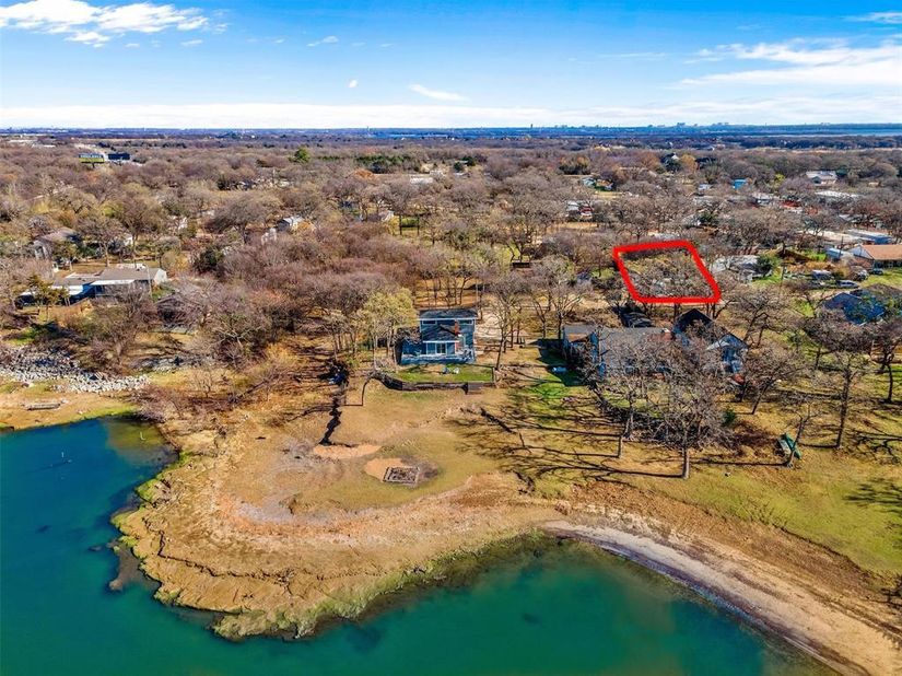 5660  Dorothy  , Little Elm Texas 75068