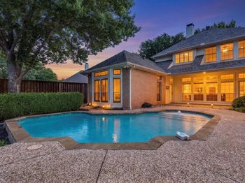 2112  Glendale Drive 