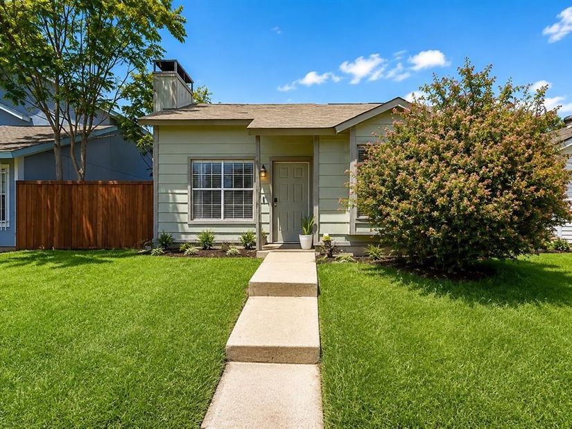 10319  Waterbury Drive , Dallas Texas 75217