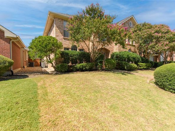 1812  Canoe Way , Carrollton Texas 75010