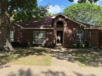 1332  Boyd Street 