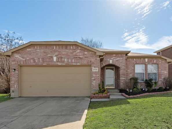 2528  Big Spring Drive , Fort Worth Texas 76120