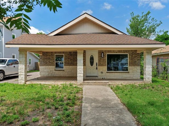 2916  Travis Avenue , Fort Worth Texas 76110
