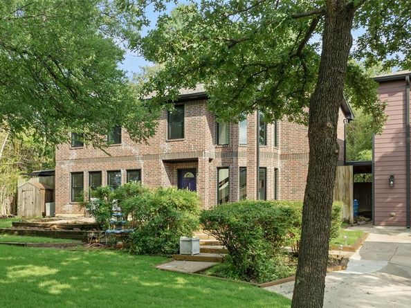 2002  Emerson Lane , Denton Texas 76209
