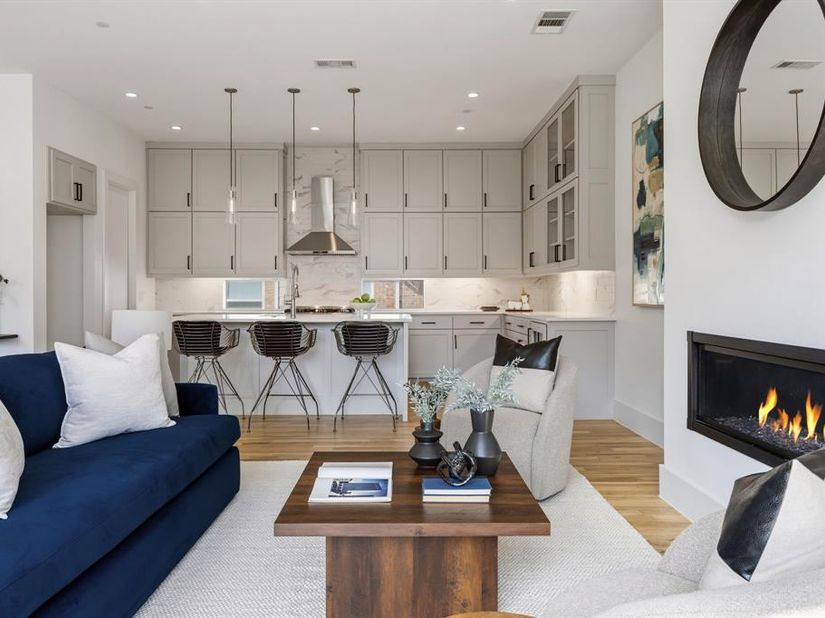 2719  Reagan Street  104, Dallas Texas 75219