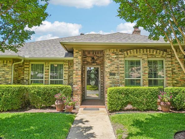 12929  Jasoncrest Trail , Dallas Texas 75243