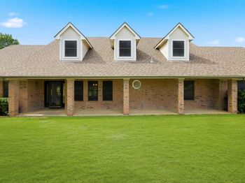 451  Blue Mound Road E
