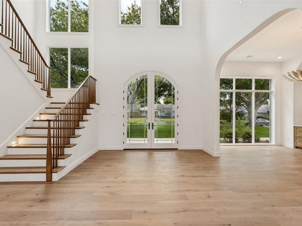 12129  Marbrook Drive , Dallas Texas 75230
