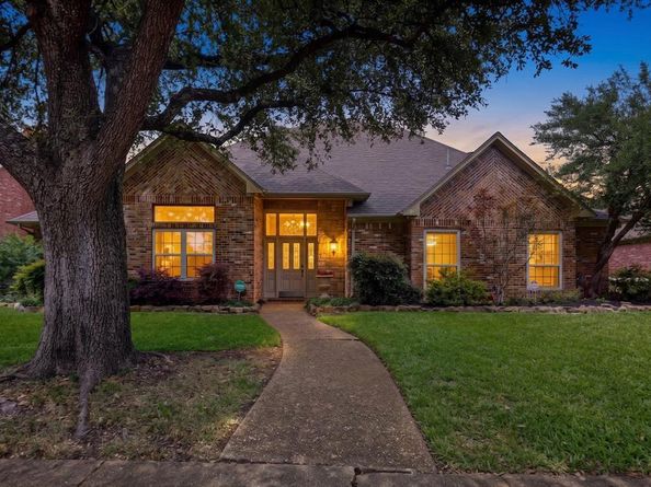 4018  Cobblers Lane , Dallas Texas 75287