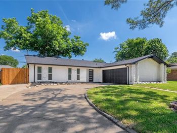 524  Circleview Drive N