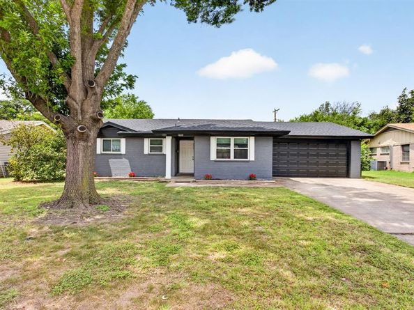 3504  Coronado Court , Fort Worth Texas 76116
