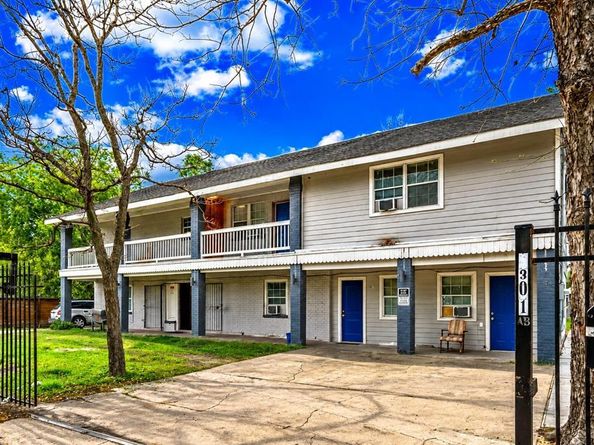 5301  Collingsworth  , Houston Texas 77026