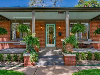 623 N Montclair Avenue 