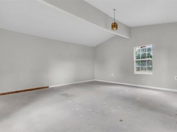 918  Garden Drive 