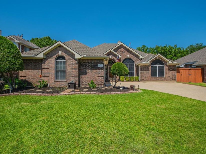 5022  Sandestin Court , Garland Texas 75044