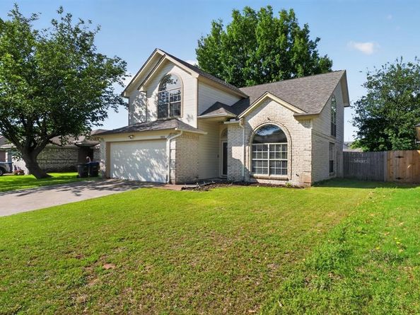 10836  Tall Oak Drive , Fort Worth Texas 76108