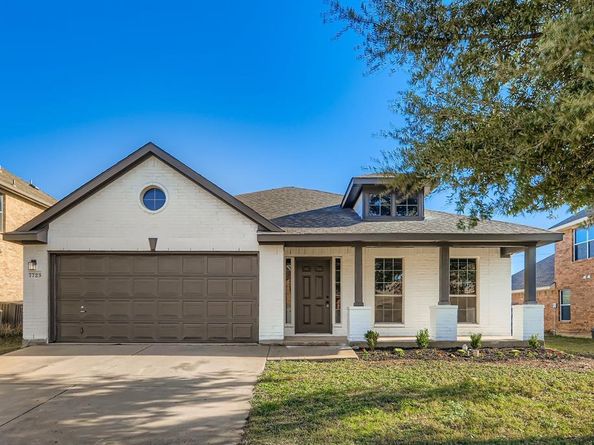 7723  Water Fowl Trail , Arlington Texas 76002