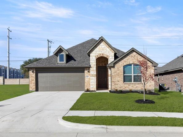 103  Whistling Duck  , Balch Springs Texas 75181