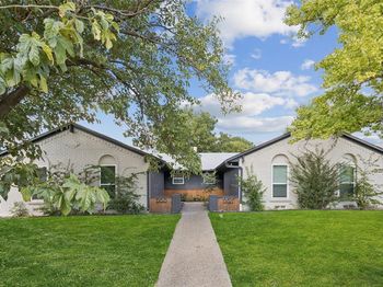 15825  El Estado Drive 