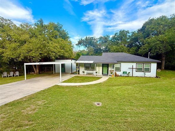 532  Marquette Avenue , Azle Texas 76020