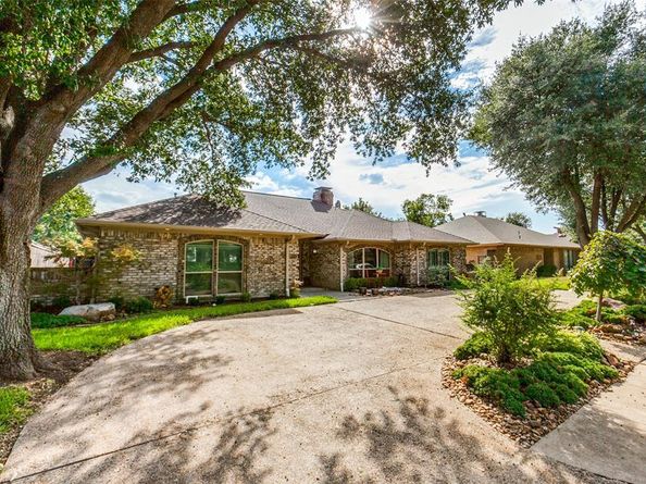 6512  Wrenwood Drive , Dallas Texas 75252